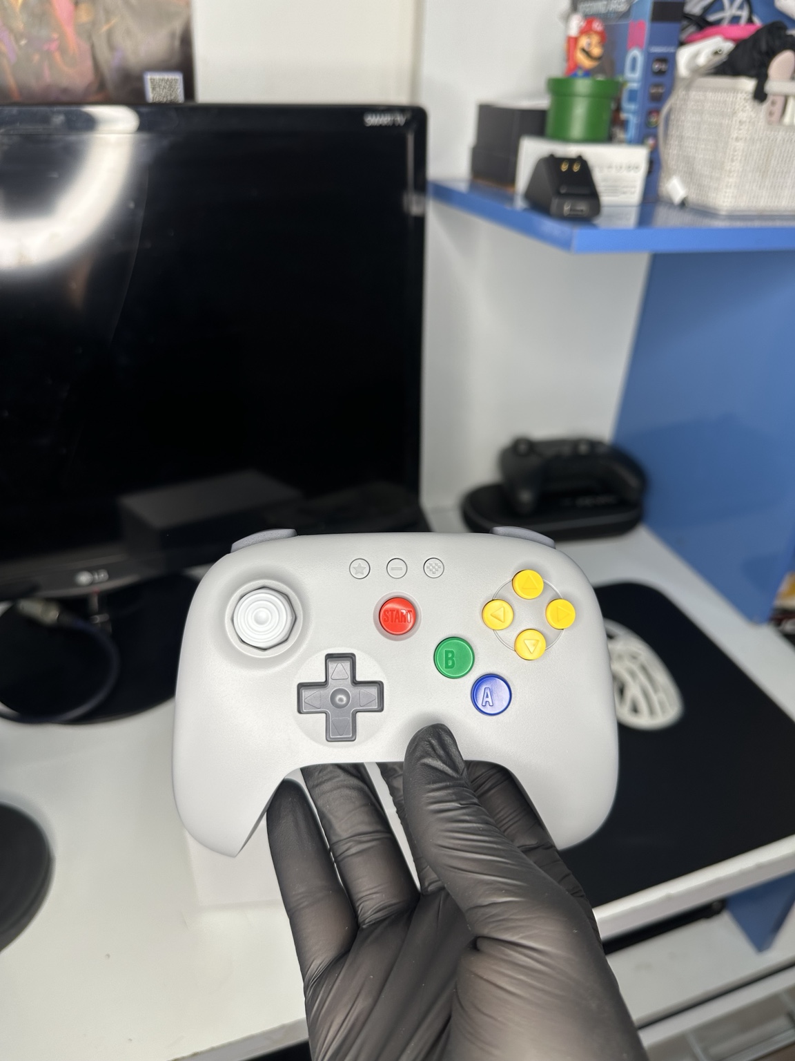 Controle 8BitDo 64 Bluetooth cinza